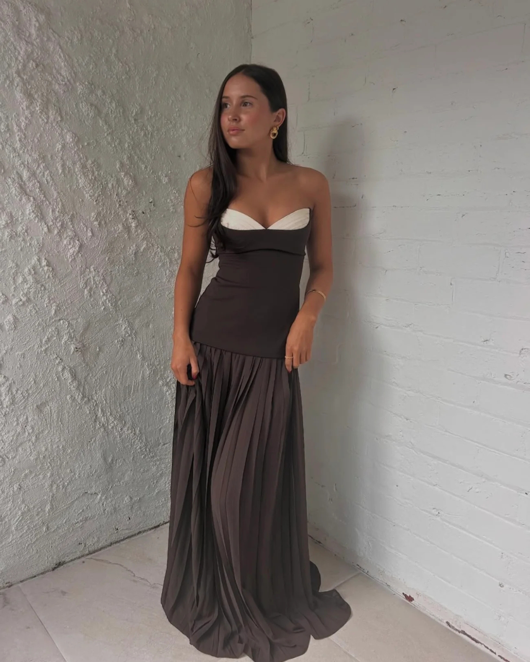 She Is Olla Nicolette - Espresso