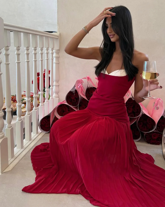 She Is Olla Nicolette - Raspberry